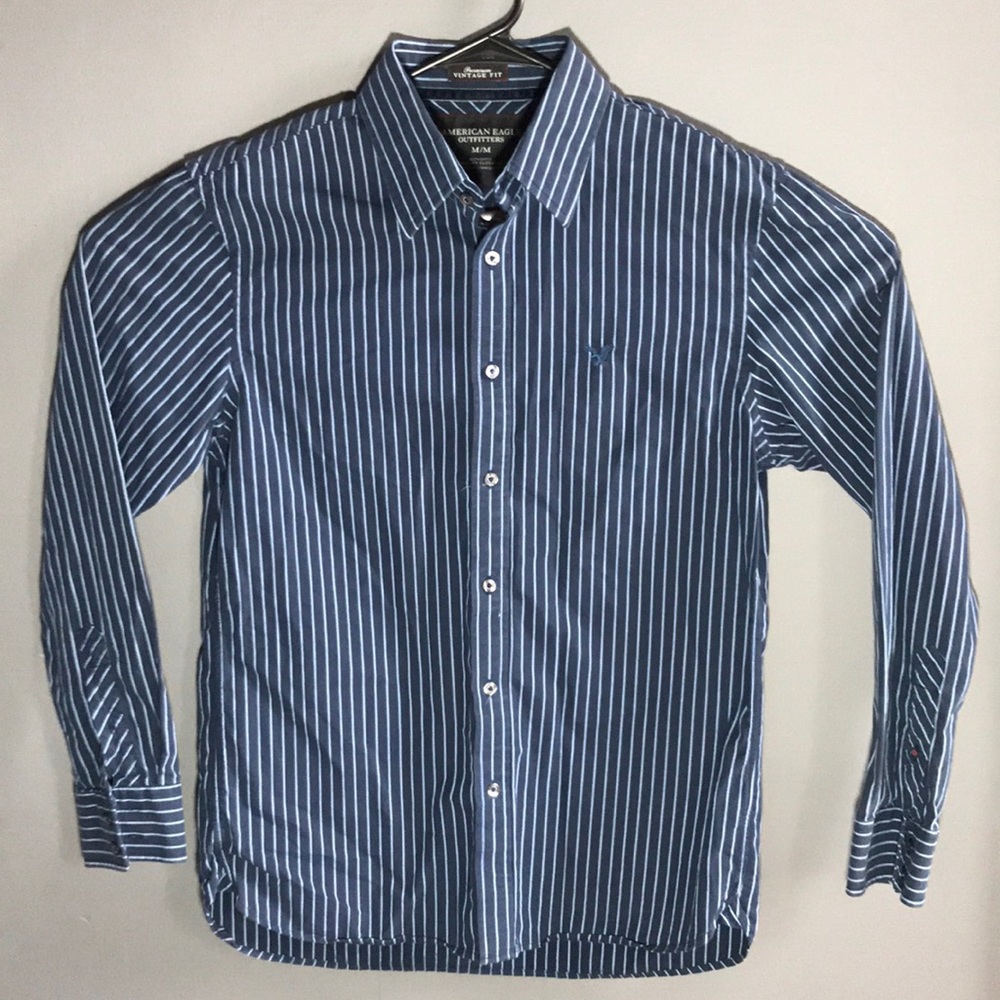 American Eagle M Blue Striped Button Up